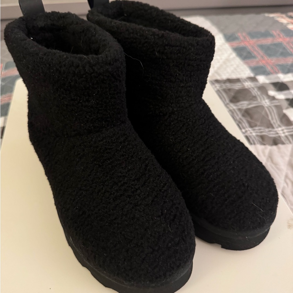 Michael Kors Winnie Ankle Boots